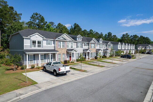 Berkley Walk Townhomes in Pooler, GA - Building Photo - Building Photo