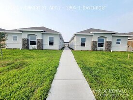 1904 Davenport St in Weslaco, TX - Building Photo