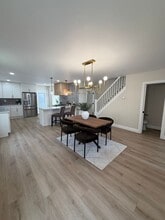 465 Elsmere St in Columbus, OH - Building Photo - Building Photo