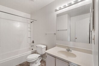 Geneva Street Apartments in Elkhorn, WI - Foto de edificio - Building Photo