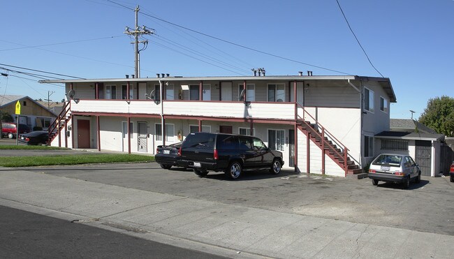 2133 Market Ave in San Pablo, CA - Foto de edificio - Building Photo