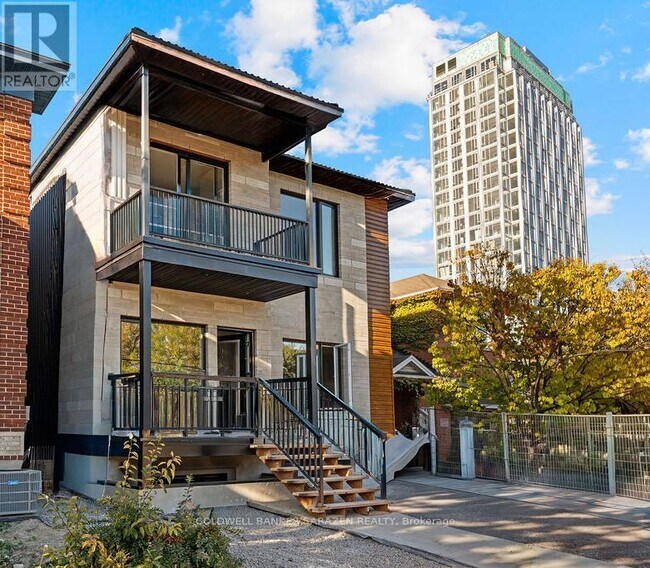 353 Wilmont Ave in Ottawa, ON - Building Photo - Building Photo