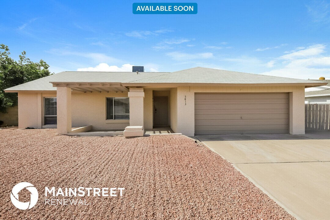 5813 W Mary Jane Ln in Glendale, AZ - Building Photo