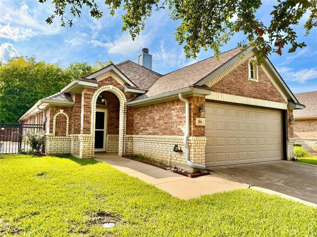 property at 816 Claycourt Cir