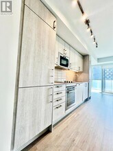 77-2877 Mutual St in Toronto, ON - Building Photo - Building Photo