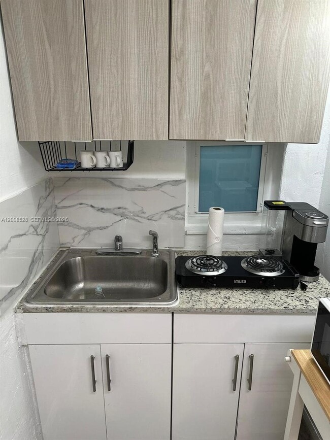 501 NE 70th St in Miami, FL - Building Photo - Building Photo