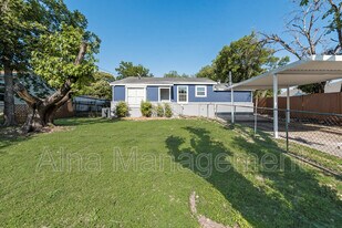 1822 Roberts Cut Off Rd in Fort Worth, TX - Building Photo