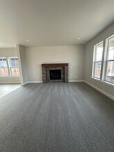 868 NW 19th St in Redmond, OR - Building Photo - Building Photo