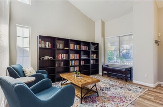 10283 Royal Eagle St in Littleton, CO - Building Photo - Building Photo