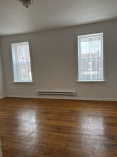 3053 Frankford Ave, Unit 2F in Philadelphia, PA - Foto de edificio - Building Photo