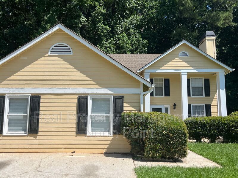 3004 Kenville Ln in Decatur, GA - Building Photo