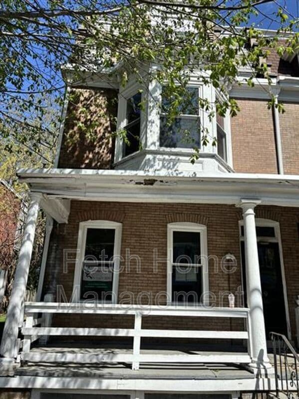 property at 19 S Ann St