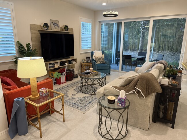2343 Sheen Ln in Naples, FL - Building Photo - Building Photo
