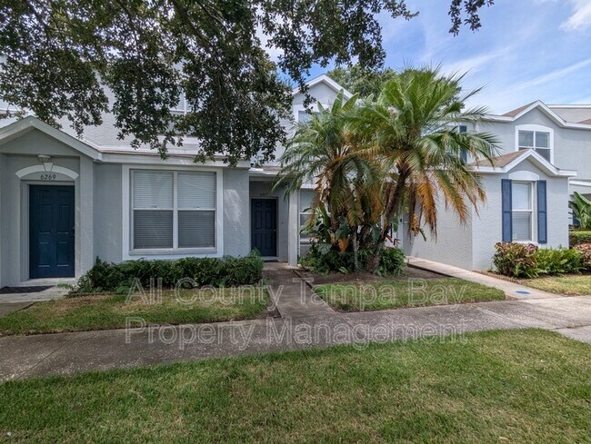 6267 Osprey Lake Cir in Riverview, FL - Building Photo - Building Photo
