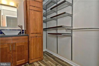 1435 P St NW-Unit -211 in Washington, DC - Building Photo - Building Photo