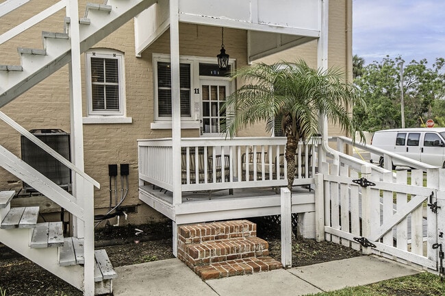172 Cordova St, Unit 11