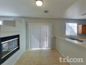 2911 Extravagant Ave, Unit 759 in North Las Vegas, NV - Building Photo - Building Photo