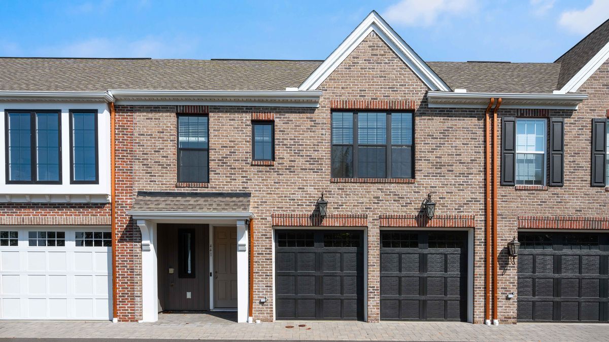 441 Roebling Ct in Cranberry Township, PA - Building Photo