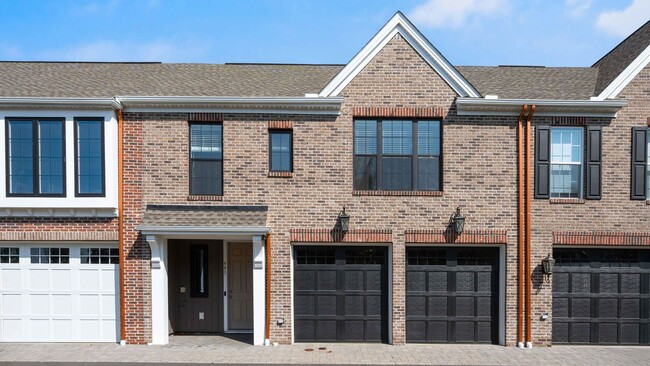 property at 441 Roebling Ct