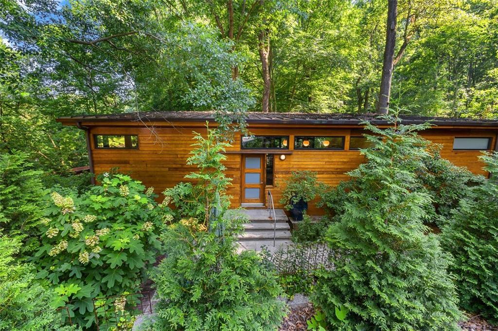 515 Claire Dr NE in Atlanta, GA - Building Photo