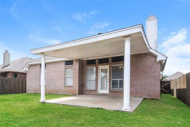 8100 Adcock Ct in Fort Worth, TX - Foto de edificio - Building Photo