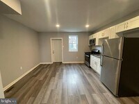 2632 S Lloyd St - 8