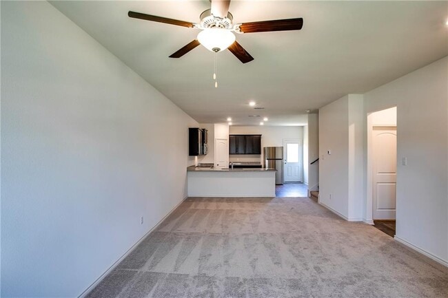 220 Sunnymeade Ln in Jarrell, TX - Building Photo - Building Photo