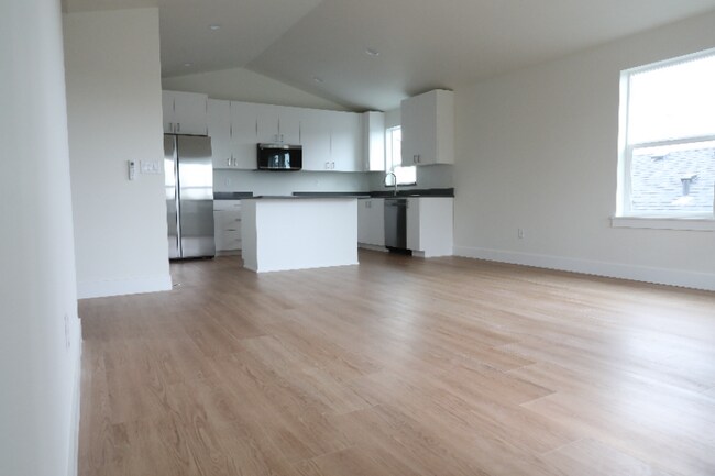 12913 SE Ridgecrest Rd in Happy Valley, OR - Building Photo - Building Photo