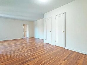 5620 Netherland Ave in Bronx, NY - Building Photo - Building Photo