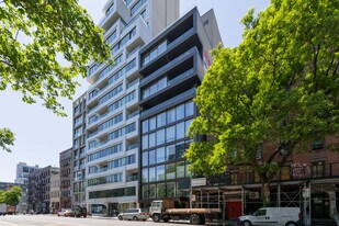 175 Chrystie St in New York, NY - Building Photo