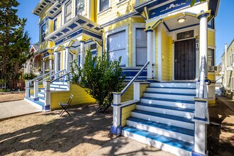 804 Georgia St in Vallejo, CA - Foto de edificio - Building Photo