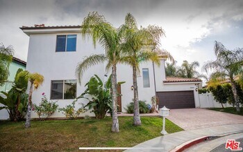 19246 Liam Ln in Los Angeles, CA - Building Photo - Building Photo