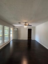 5855 Beldart St in Houston, TX - Building Photo - Building Photo