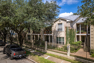 Oak Lane Condominiums in Houston, TX - Building Photo - Building Photo