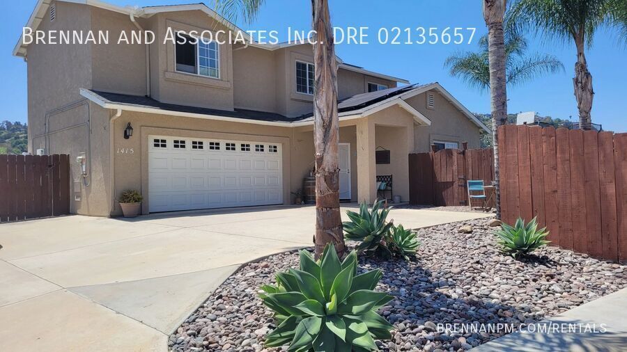 1415 Granite Hills Dr in El Cajon, CA - Building Photo