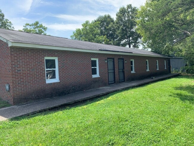 property at 1212 SW Main St