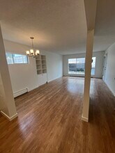 Pineview Place in Vancouver, BC - Building Photo - Building Photo