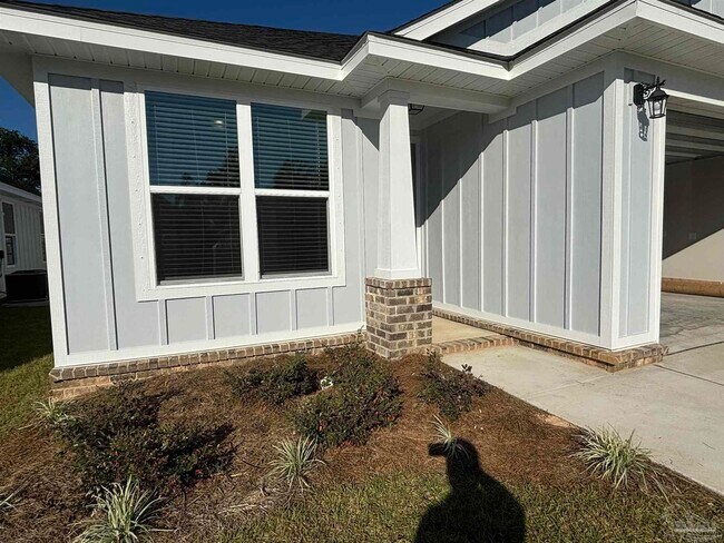 5377 Parkside Dr in Milton, FL - Building Photo - Building Photo