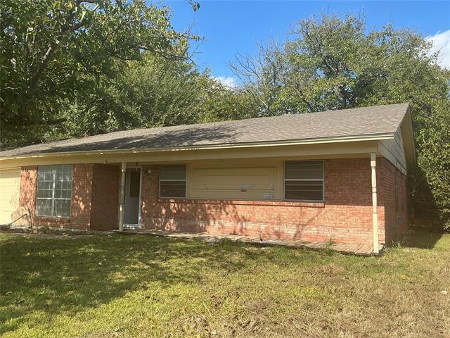 5109 Queen Ann Ct in Forest Hill, TX - Building Photo