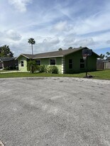 1721 17th St E in Bradenton, FL - Building Photo