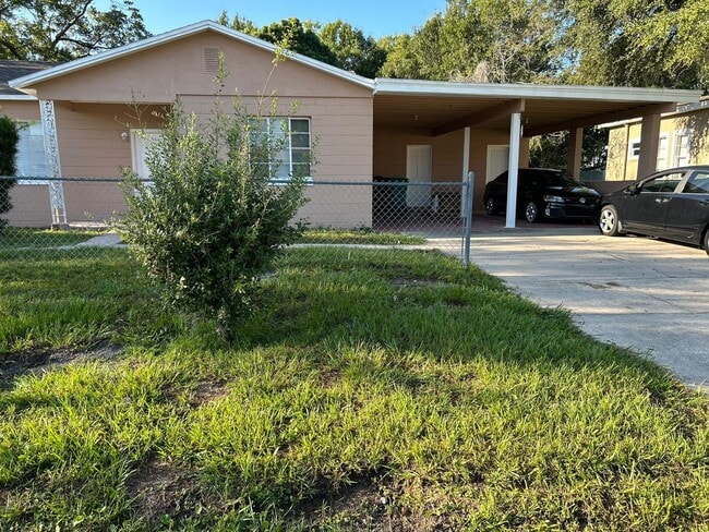 4246 Minoso St in Orlando, FL - Building Photo - Building Photo