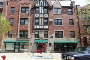 4834 N Damen Ave in Chicago, IL - Building Photo