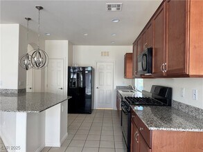 7158 Black Sage St in Las Vegas, NV - Building Photo - Building Photo