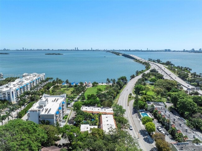 property at 523 NE 38th St
