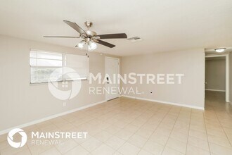 8935 Cairo Ln in Port Richey, FL - Building Photo - Building Photo