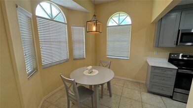 5600 W Long Common Ct in Sarasota, FL - Foto de edificio - Building Photo