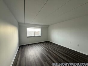 53 Hill Rd, Unit 510 in Belmont, MA - Building Photo - Building Photo