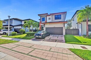 15501 NW 88th Ave in Miami Lakes, FL - Building Photo