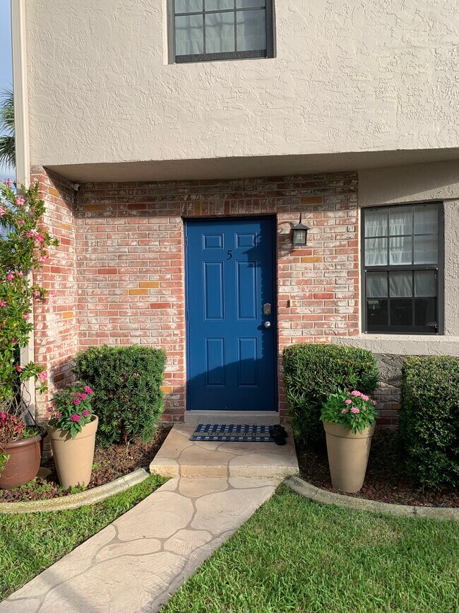 3335 Purple Martin Dr, Unit 5 in Punta Gorda, FL - Building Photo - Building Photo