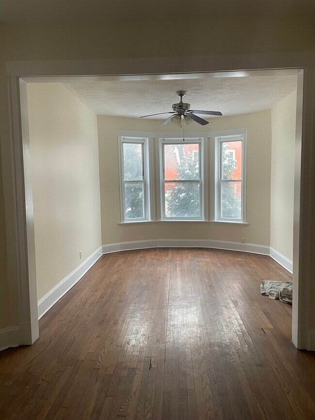 2703 W Haddon Ave in Chicago, IL - Building Photo - Building Photo